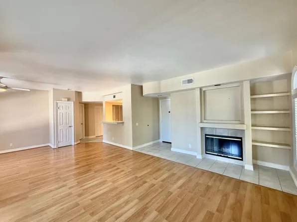 8631 Via Mallorca Unit D, La Jolla, CA 92037