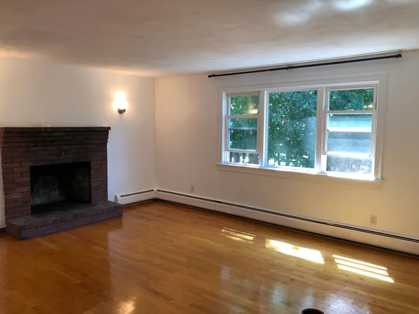 1195 Boylston St, Newton Upper Falls, MA 02464