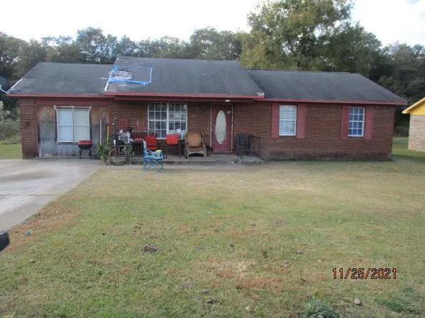 693 Flamingo Dr, Camilla, GA 31730