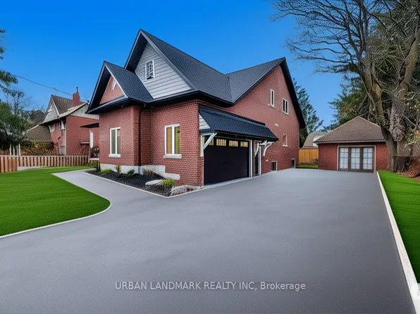 214 Aberdeen Ave, Peterborough, ON K9H 4W7