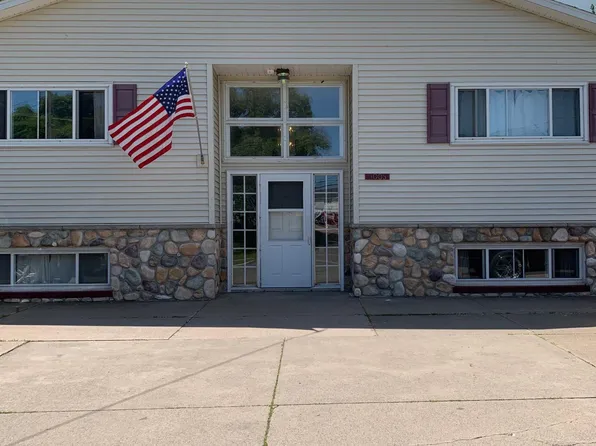 1005 W Bluff St APT 1, Marquette, MI 49855