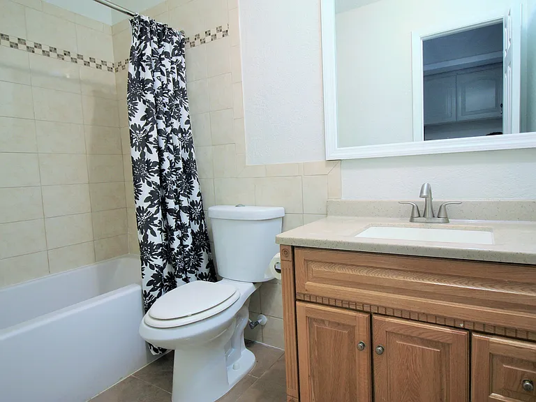 3050 Autumn Ct — Photo 16