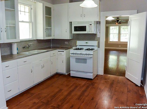 4th image of 822 Hammond Ave