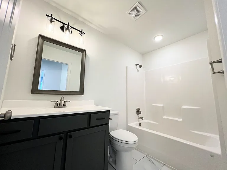 163 Zeigenbein St — Photo 8