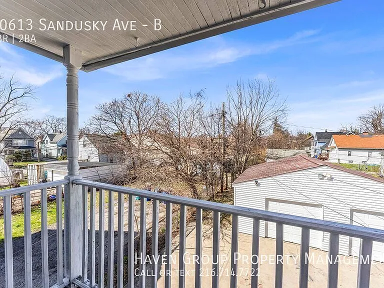 10613 Sandusky Ave #B — Photo 24