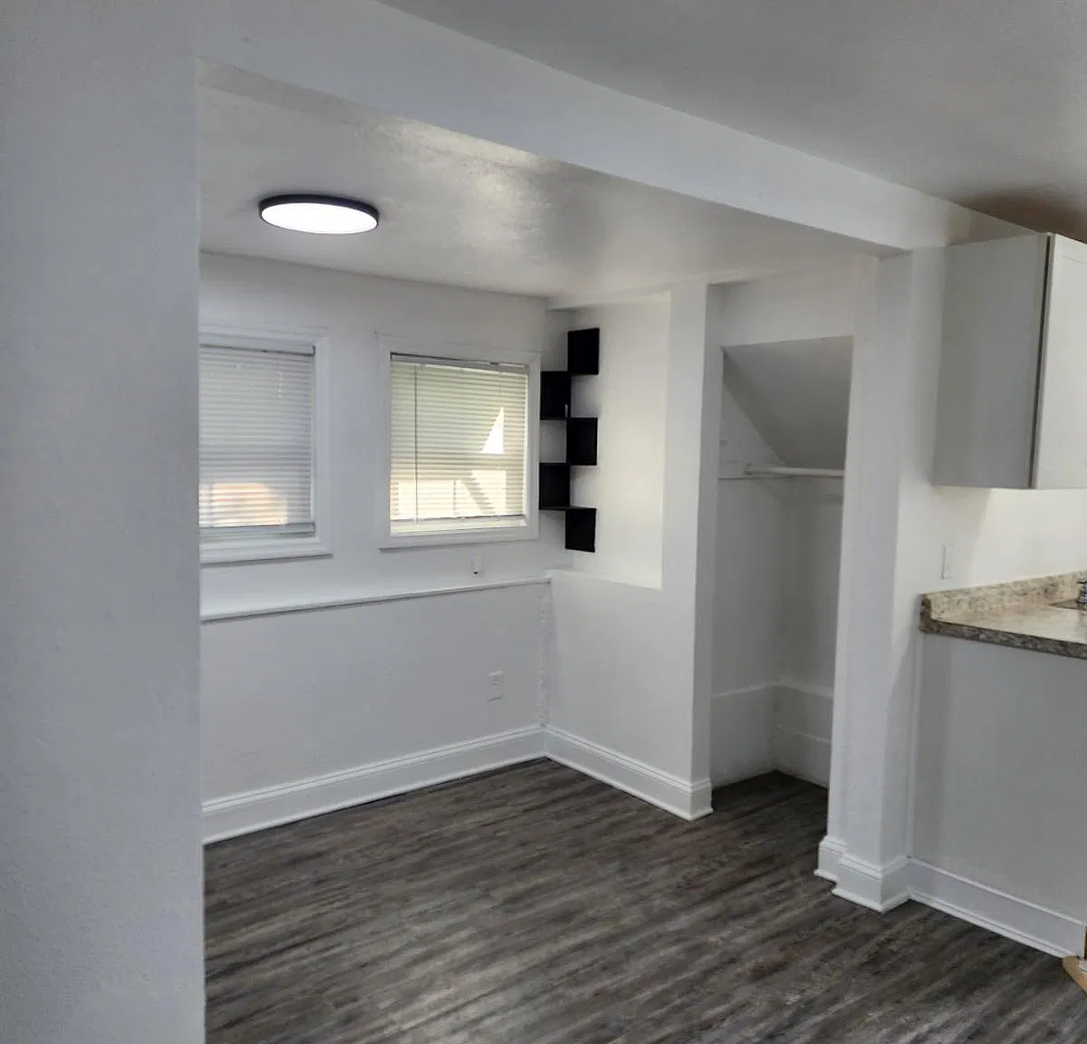 409 Poinsettia Road - # 1 — Photo 2