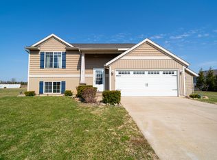 871 E Harmony Dr, Sparta, MI