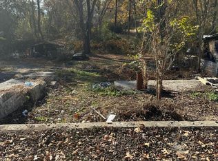 85 Hargrave Rd, Rossville, GA 30741