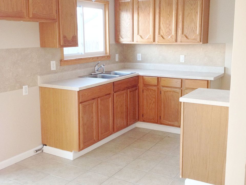 2nd image of 3706 Darcey Ln
