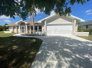 1110 SW 15th Ave, Cape Coral, FL 33991