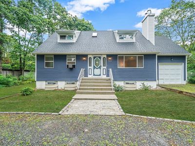 19 Cozine Road, Center Moriches, NY, 11934
