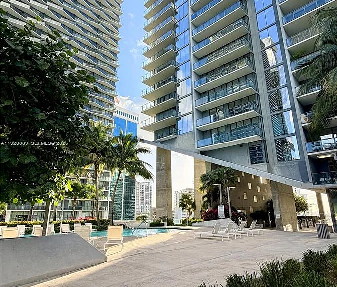 88 SW 7th St #3906 — Photo 28