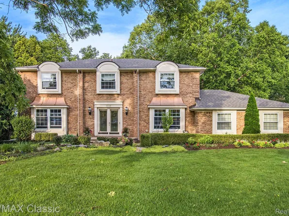 31148 Applewood Ln, Farmington Hills, MI 48331