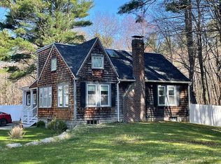 860 Main St, Lynnfield, MA 01940