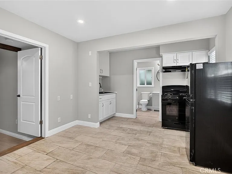 610 E Fairview Blvd #3/4 — Photo 3