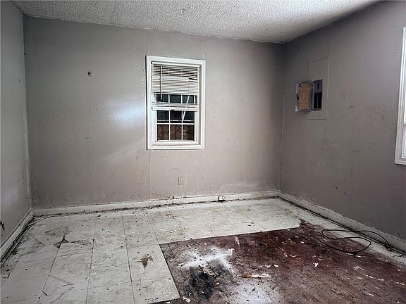 4th image of 8122 Puckett St SW