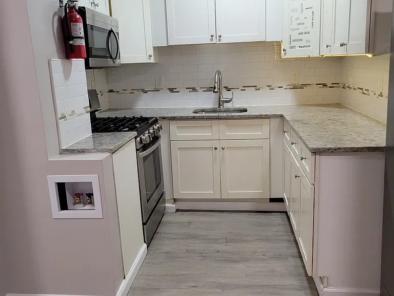 15 Somerset St #1 — Photo 10