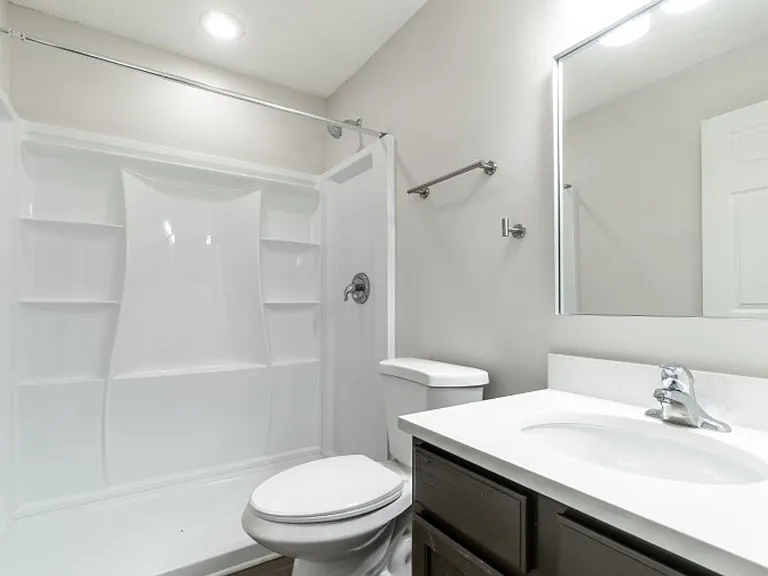 557 Grand Parke Dr — Photo 23