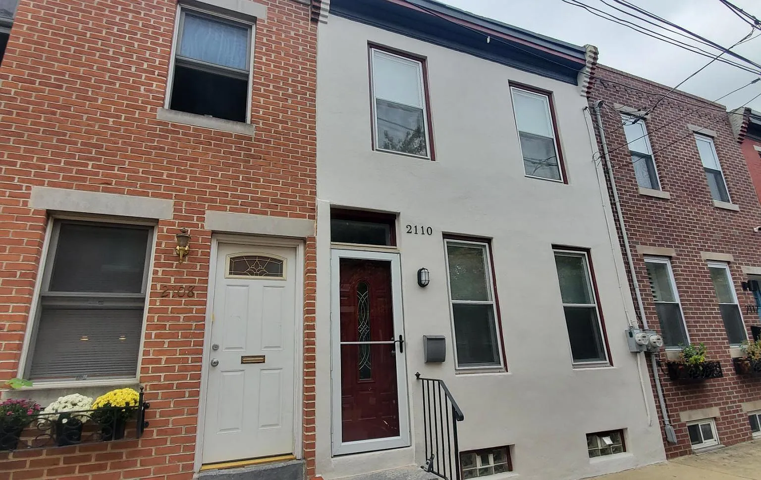 2 bed, 1.5 bath, 1050 sqft, $2,595 — Photo 1