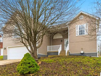 219 Meadowlake Dr, Radcliff, KY, 40160