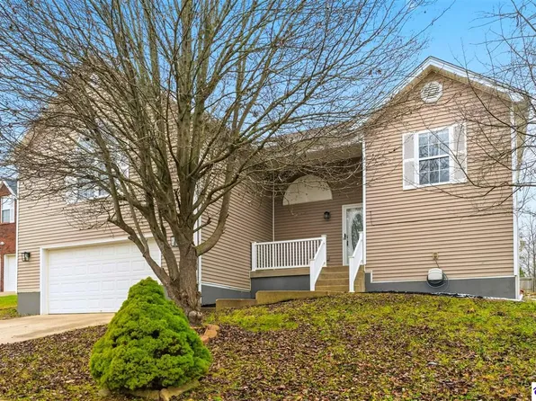 219 Meadowlake Dr, Radcliff, KY 40160