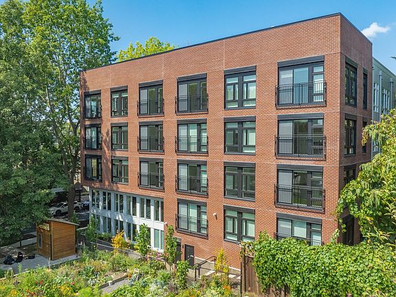 2nd image of 514 Federal Ave E #112