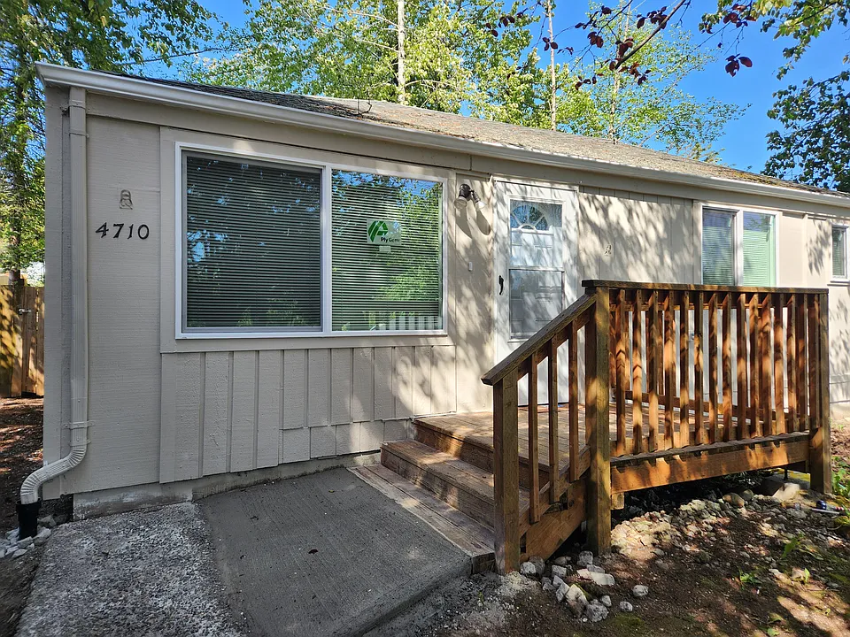 4710 S 172nd Pl