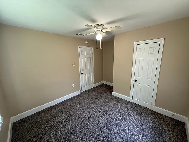3884 Tuggle Ave — Photo 7