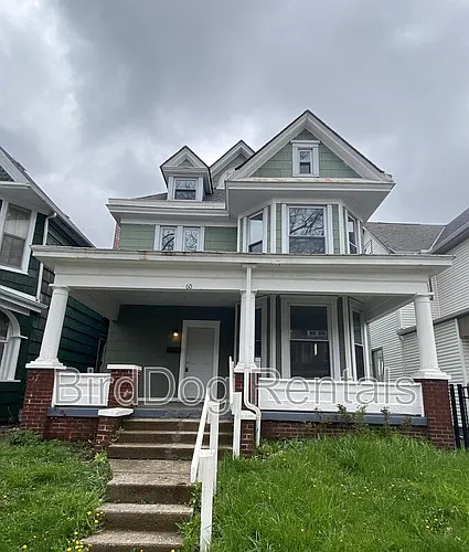 60 Martin Ave Photo 1