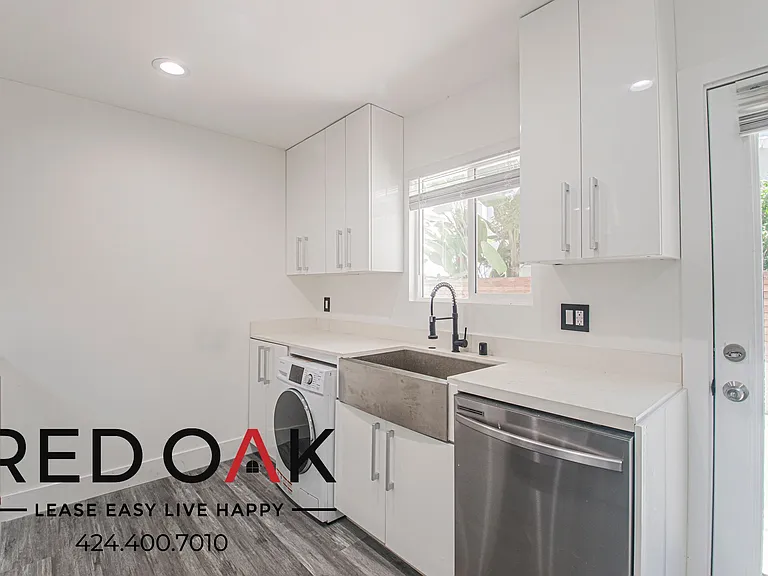 1350 N Fuller Ave #4 — Photo 11