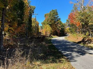 Pilot Mountain Rd, Lancing, TN 37770