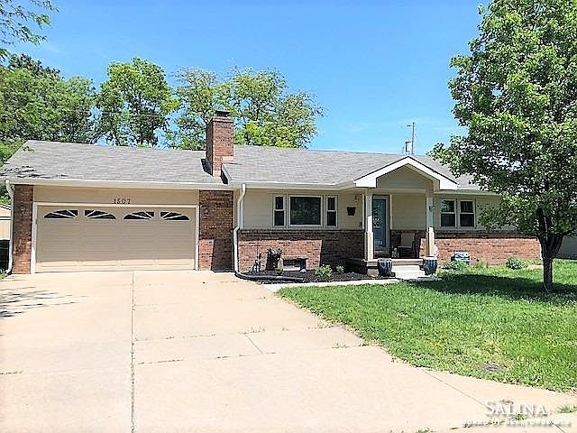 1st image of 1507 Louise Ln