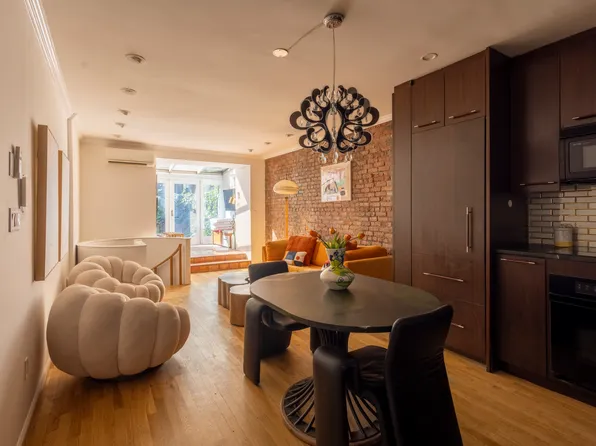 354 West 23rd Street image 1 of 13