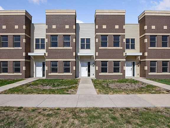 2nd image of 606 2nd Ave SW #104