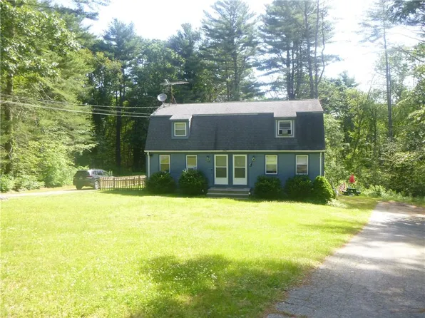 31-33 Hawksbill Way, Charlestown, RI 02813