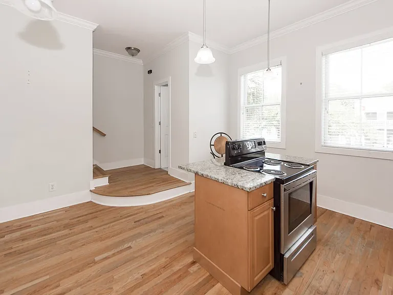 45 Morris St #A — Photo 10