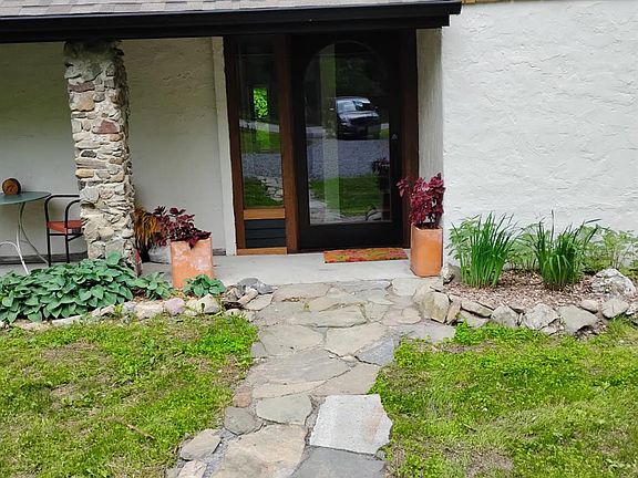 3rd image of 17 Gretna Hill Road
