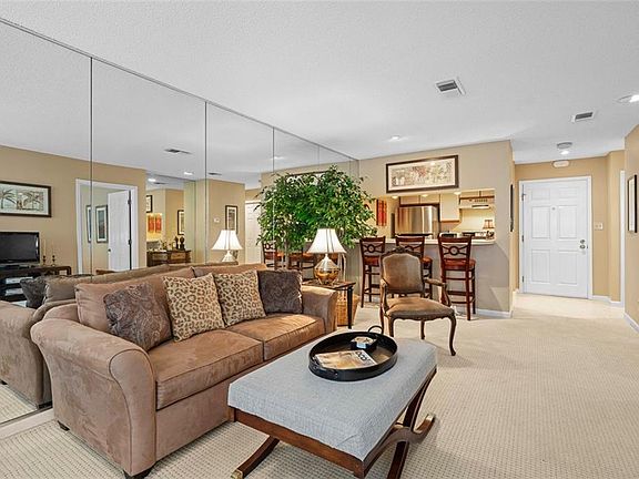 3rd image of 244 13th St NE APT 107