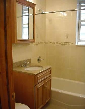 4th image of 2315 E 22nd St APT 1F