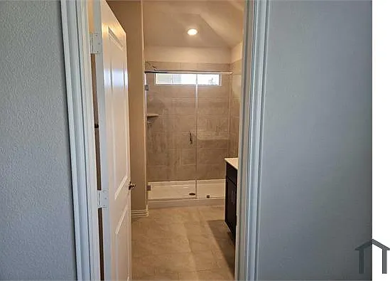 2257 Cliff Springs Dr — Photo 20