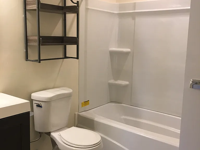 357 Oakwood Ave #101 — Photo 2