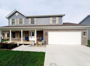 1817 N Lake Forest Dr, Yorktown, IN
