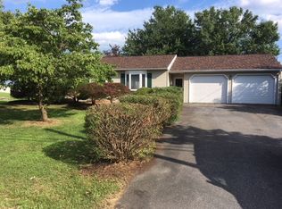 8261 Elizabethtown Rd, Elizabethtown, PA 17022