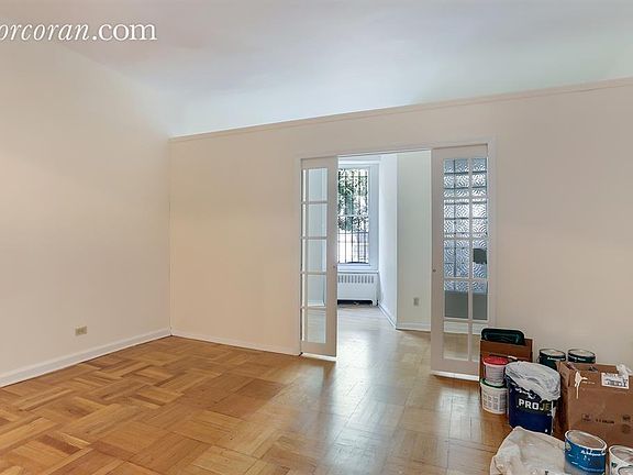 4th image of 12 W 76th St APT 1F