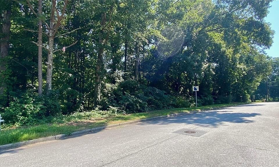 2nd image of 5964 Giles Rd