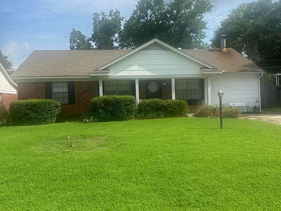 1st image of 2286 Carrolton Dr