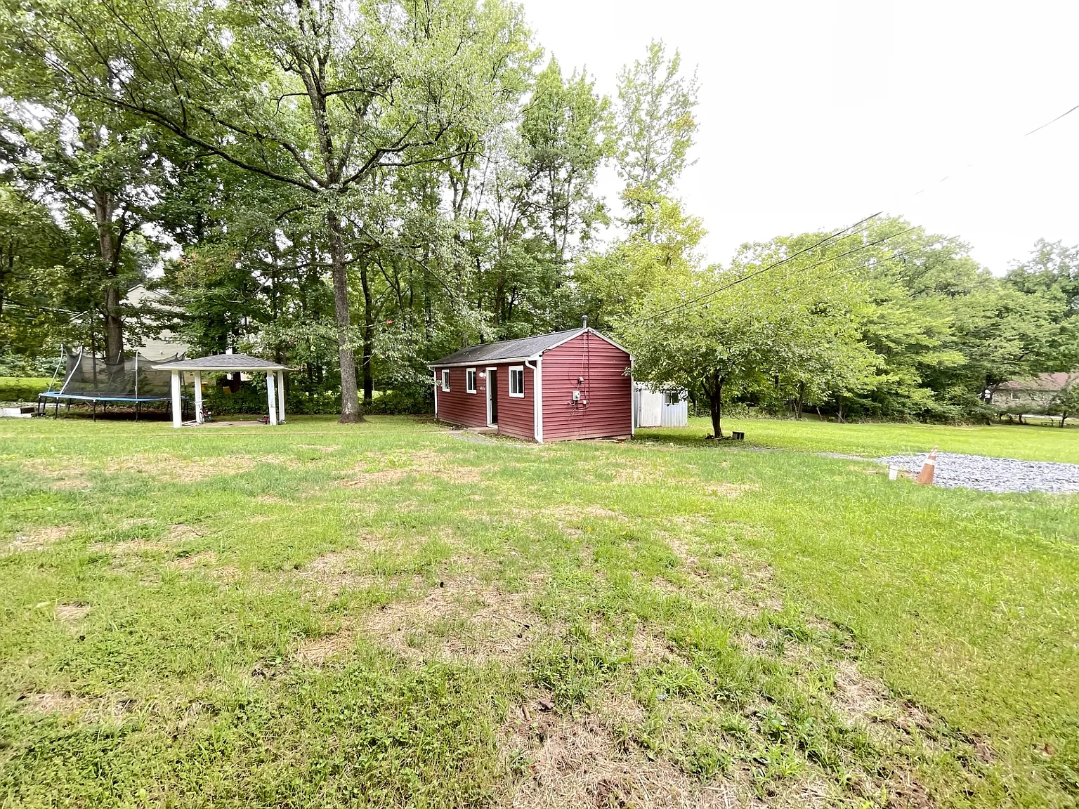 2 bed, 835 sqft, $1,800 — Photo 2