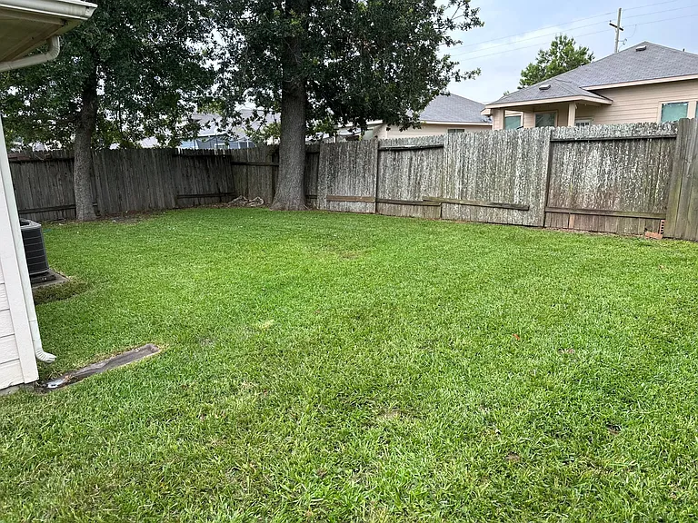 2310 Shady Pine Dr — Photo 4