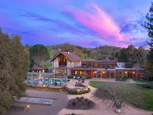 17500 Terra Holland Lane, Healdsburg, CA 95448