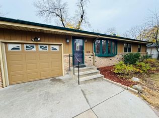 672 Ballantyne Ln NE, Spring Lake Park, MN 55432